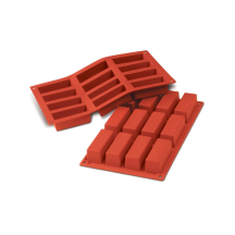 Moule flexible mini cake 12 empreintes dimension 79x29 hauteur 30mm