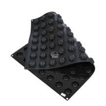 Moule silicone  mini charlotte  77 empreintes diamètre 35 hauteur 15mm 8,5ml plaque 60x40cm