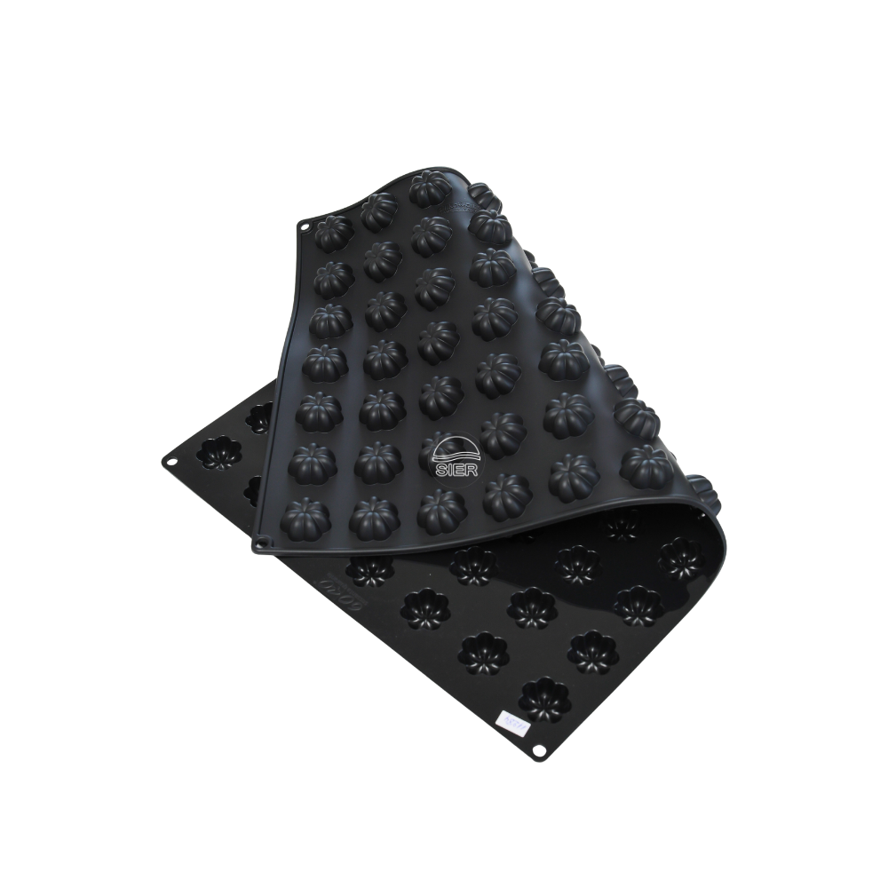 Moule silicone mini charlotte 77 empreintes diamètre 35 hauteur 15mm 8,5ml plaque 60x40cm Moule silicone mini charlotte 77 empreintes diamètre 35 hauteur 15mm 8,5ml plaque 60x40cm
