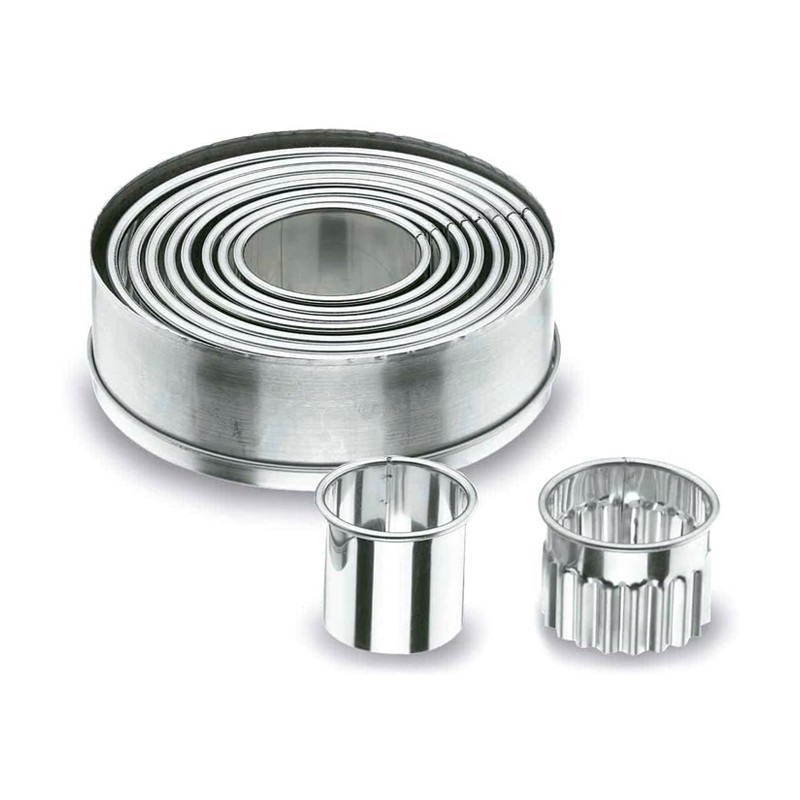 Boite 9 découpoires ronds unis en inox Boite 9 découpoires ronds unis en inox