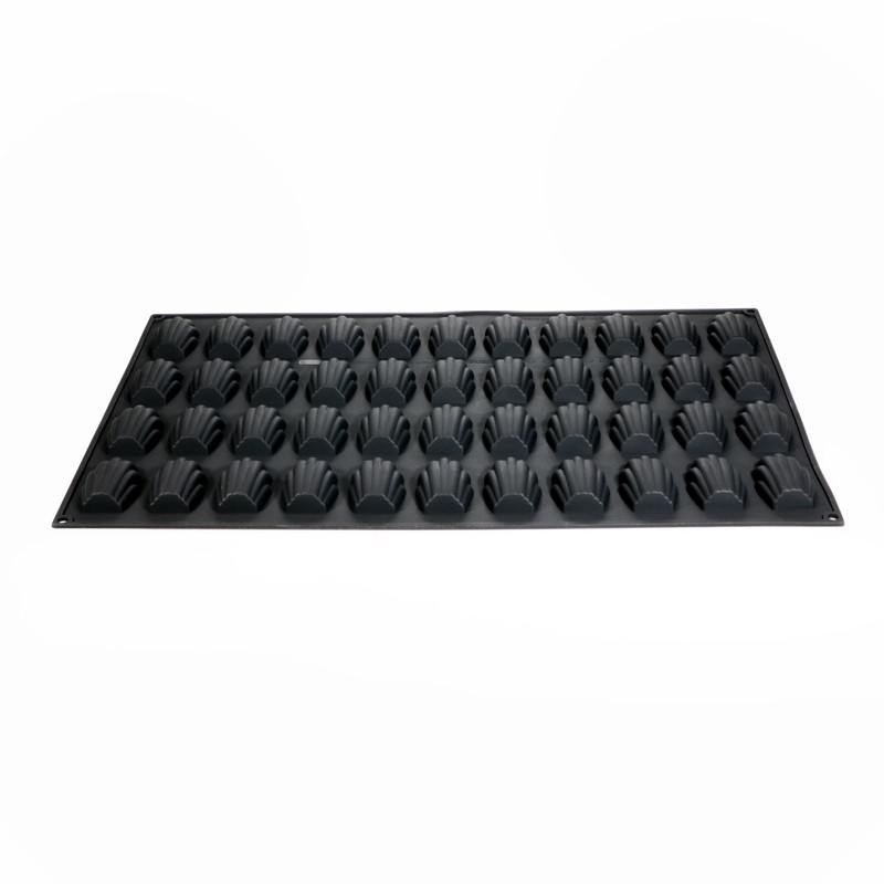 Moule en silicone madeleine 44 pièces 74x45 Hauteur 18mm 35ml 595x395mm Moule en silicone madeleine 44 pièces 74x45 Hauteur 18mm 35ml 595x395mm