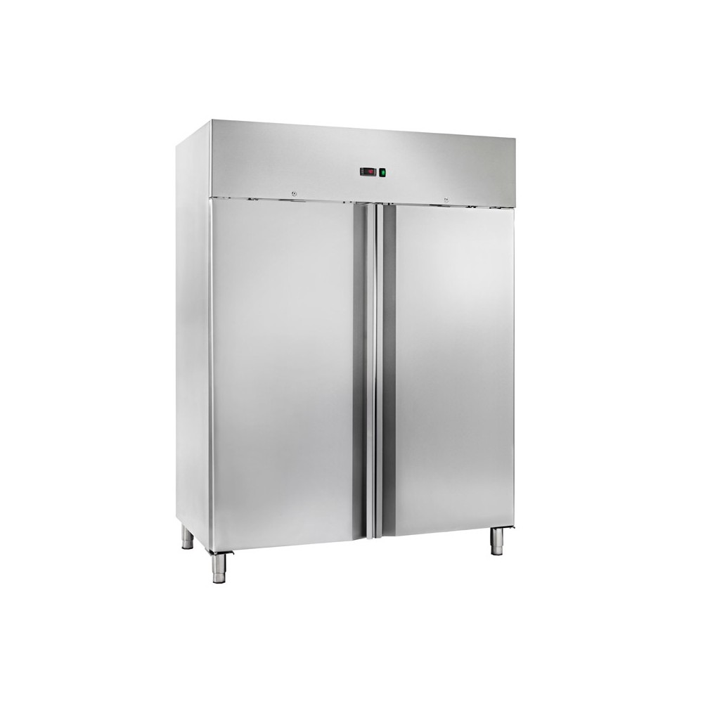Armoire positive 1400 litres température 0/+10 c° puissance 570 watts 1440x810x2050mm Armoire positive 1400 litres température 0/+10 c° puissance 570 watts 1440x810x2050mm